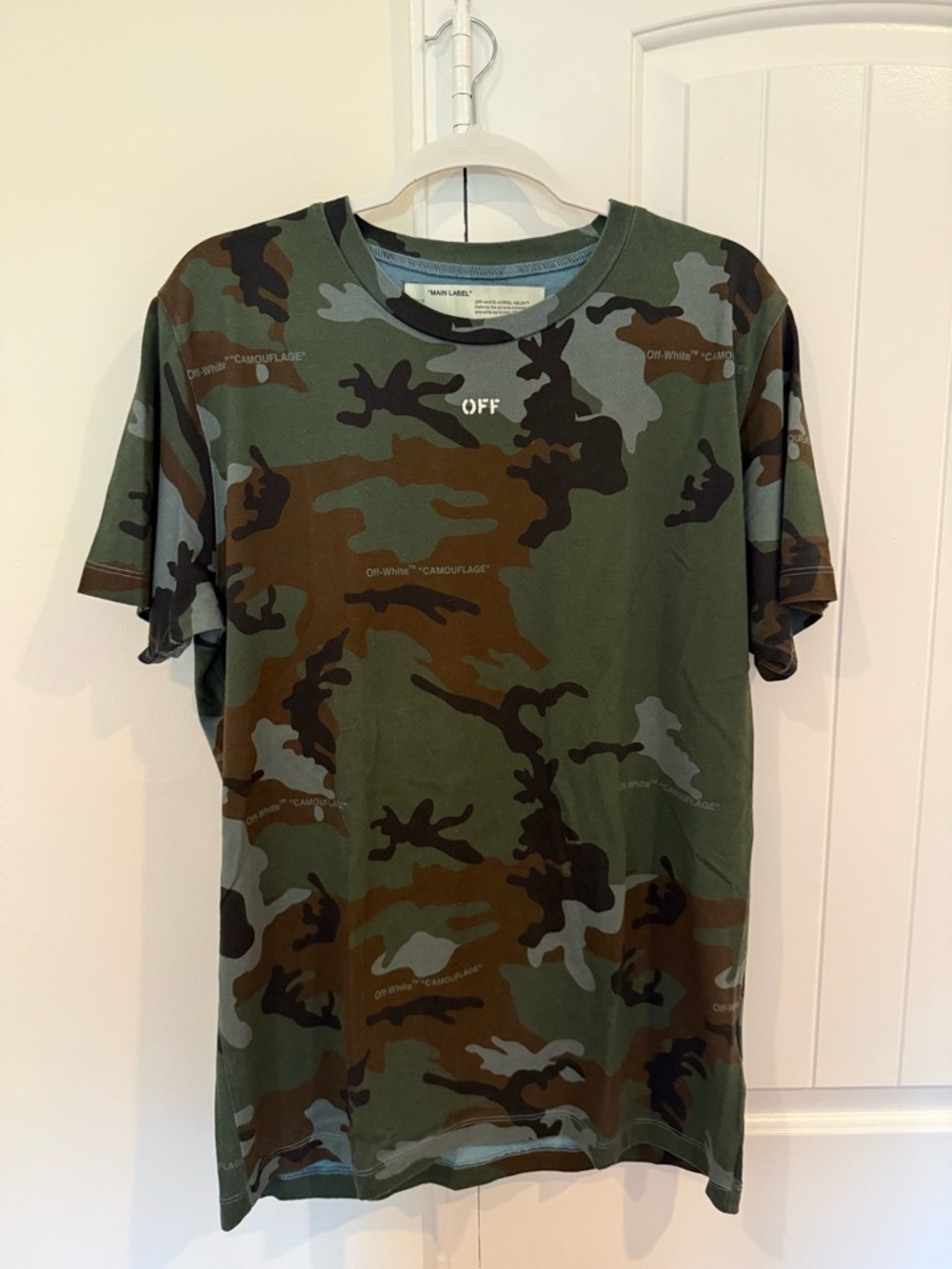 Off-White Men’s Camouflage Short-Sleeve Tee - Green/Brown